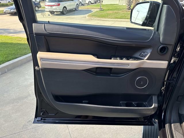 Certified 2023 Ford Expedition Limited image 20