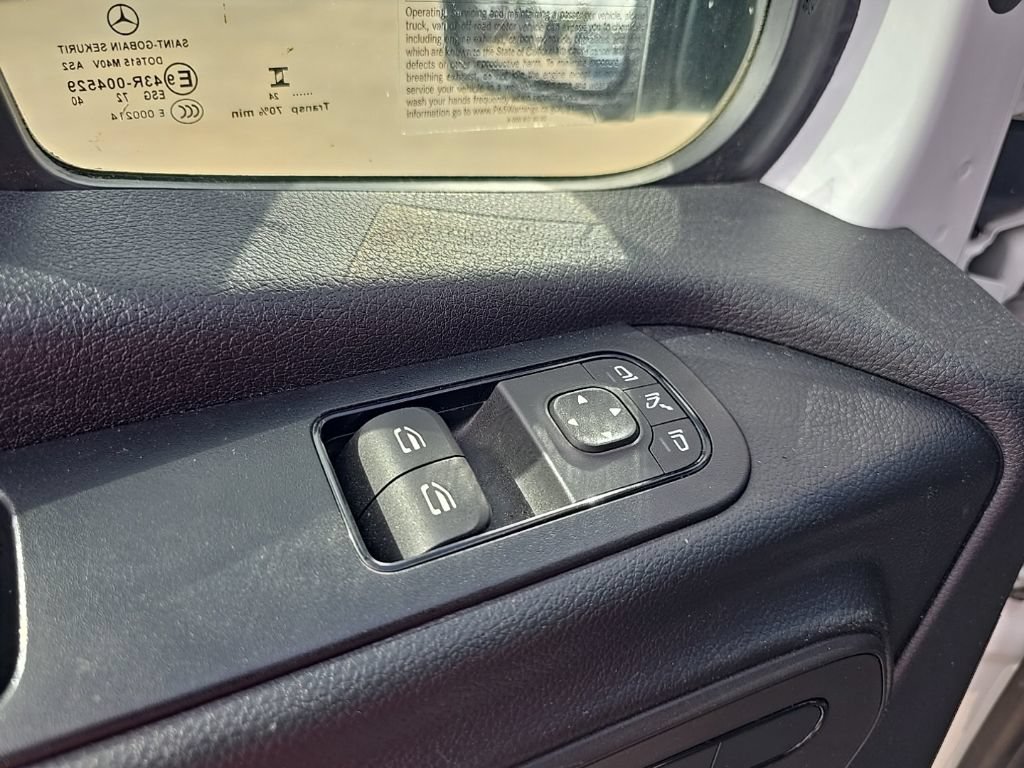 Used 2024 Mercedes-Benz Sprinter 2500 image 19