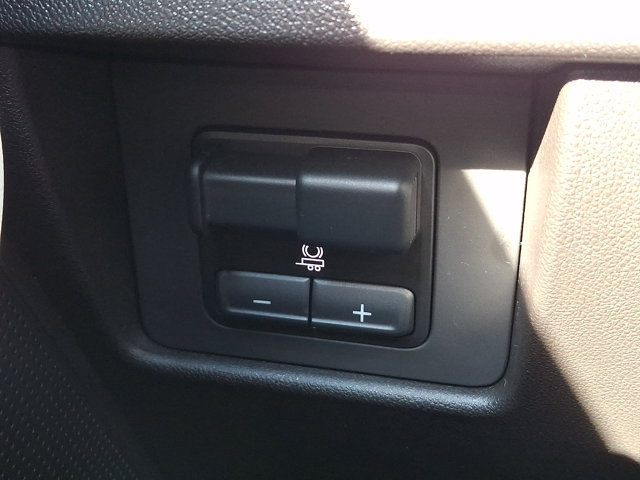 Used 2024 GMC Canyon AT4X AWD/4WD image 25