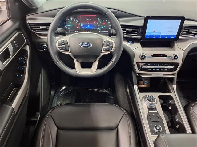 Certified 2023 Ford Explorer XLT w/ Equipment Group 202A image 11