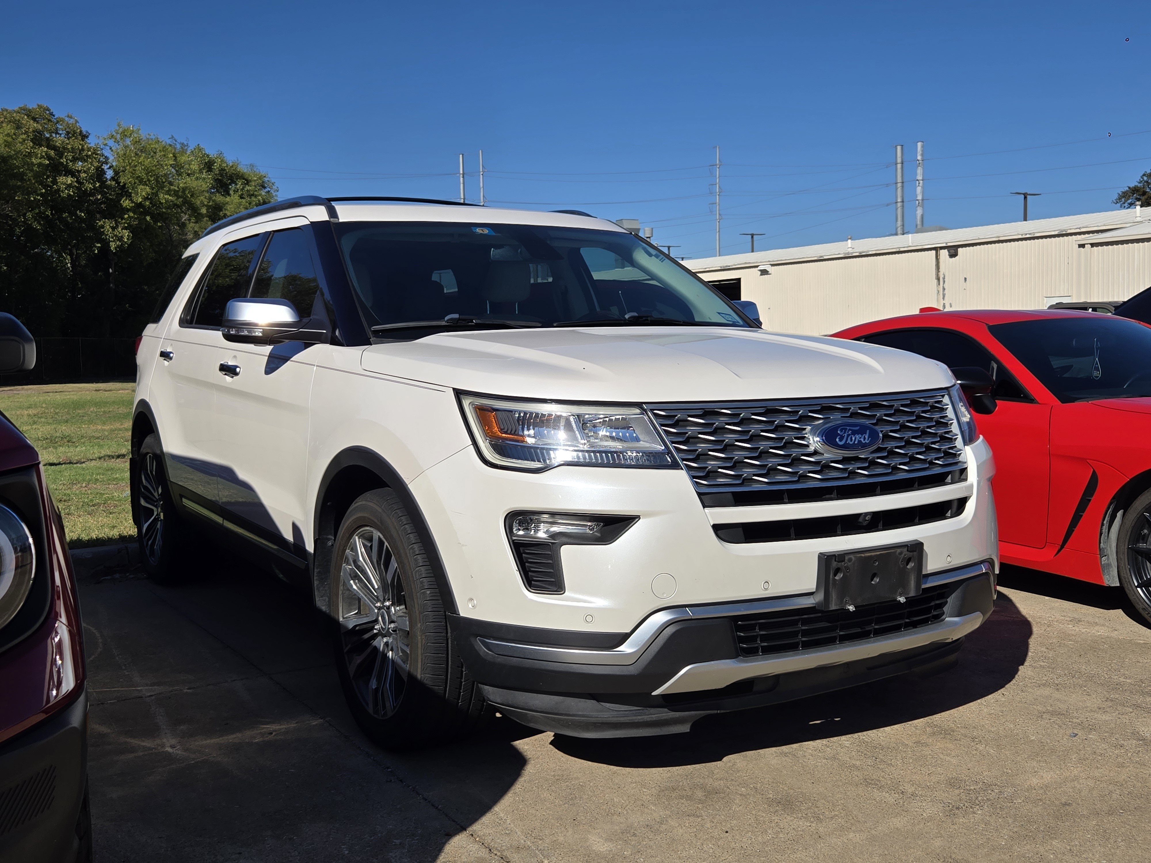 Certified 2019 Ford Explorer Platinum AWD/4WD image 1