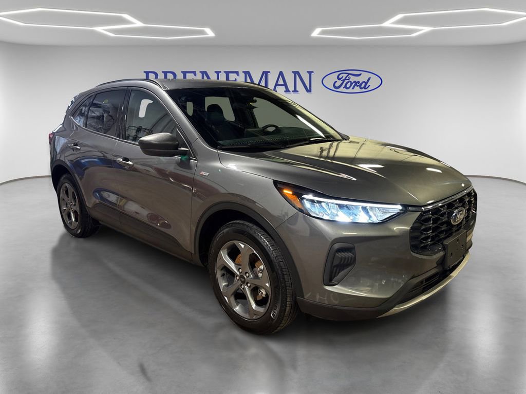 Certified 2025 Ford Escape ST-Line image 9