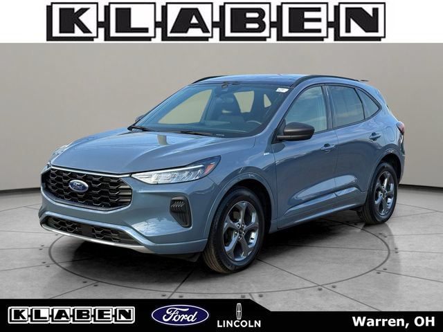 Certified 2023 Ford Escape ST-Line w/ Tech Pack #1 AWD/4WD image 1