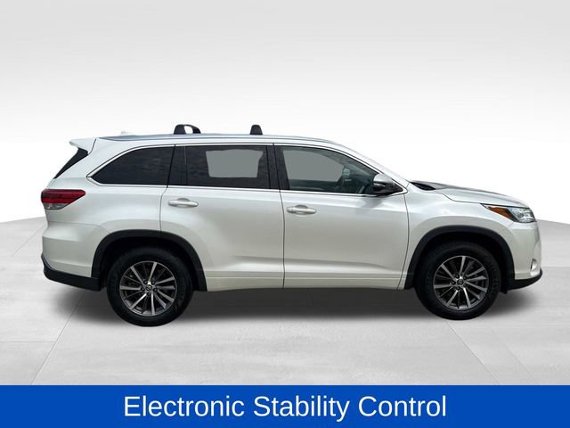 Used 2018 Toyota Highlander XLE FWD image 13