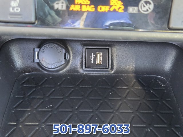 Used 2024 Toyota RAV4 XSE AWD/4WD image 25