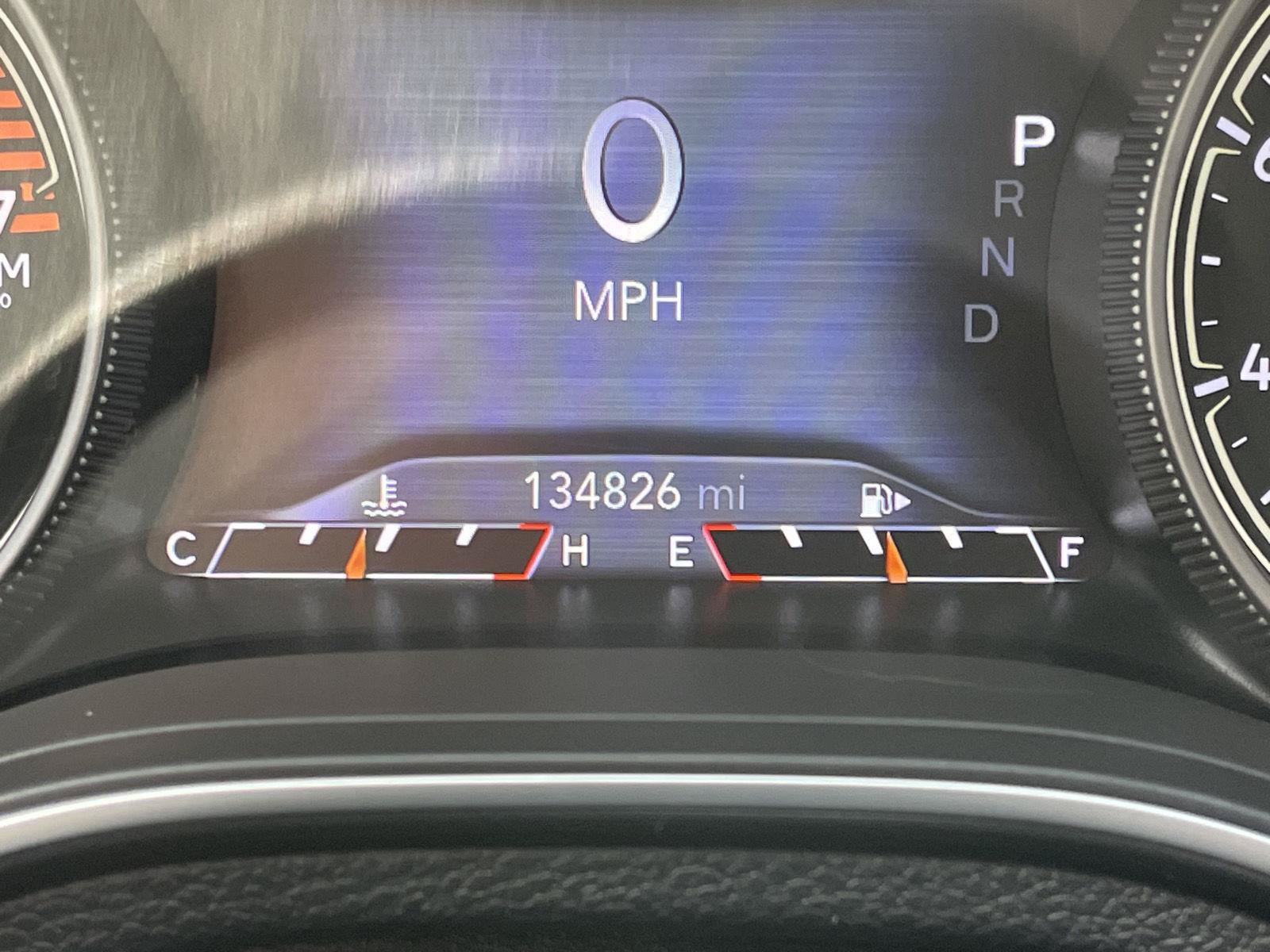 Used 2019 Jeep Cherokee Limited w/ Trailer Tow Group AWD/4WD image 3