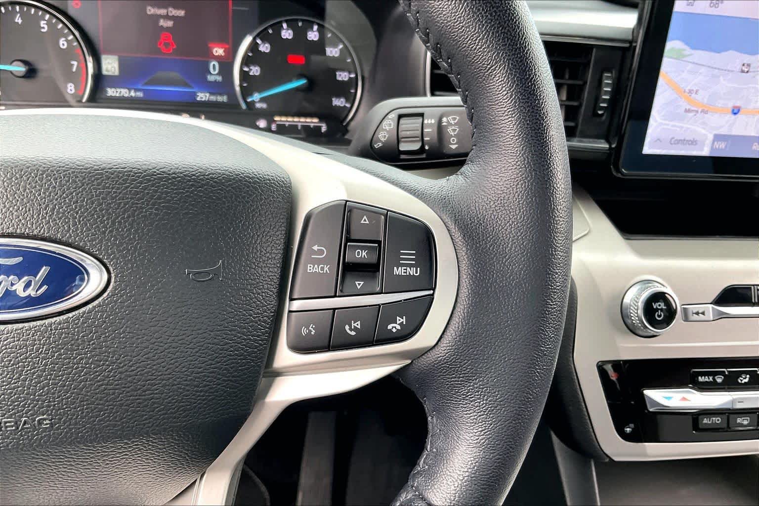 Certified 2023 Ford Explorer XLT RWD image 21