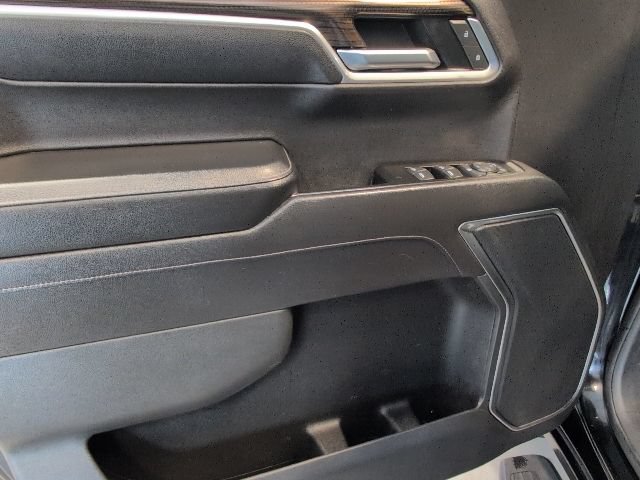 Used 2022 Chevrolet Silverado 1500 LT AWD/4WD image 12