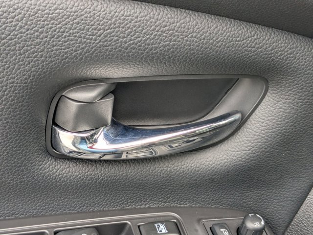 Used 2021 Nissan Titan PRO-4X w/ Pro-4x Convenience Package image 15