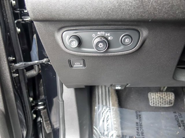 Used 2021 GMC Terrain SLT w/ Infotainment Package II image 26