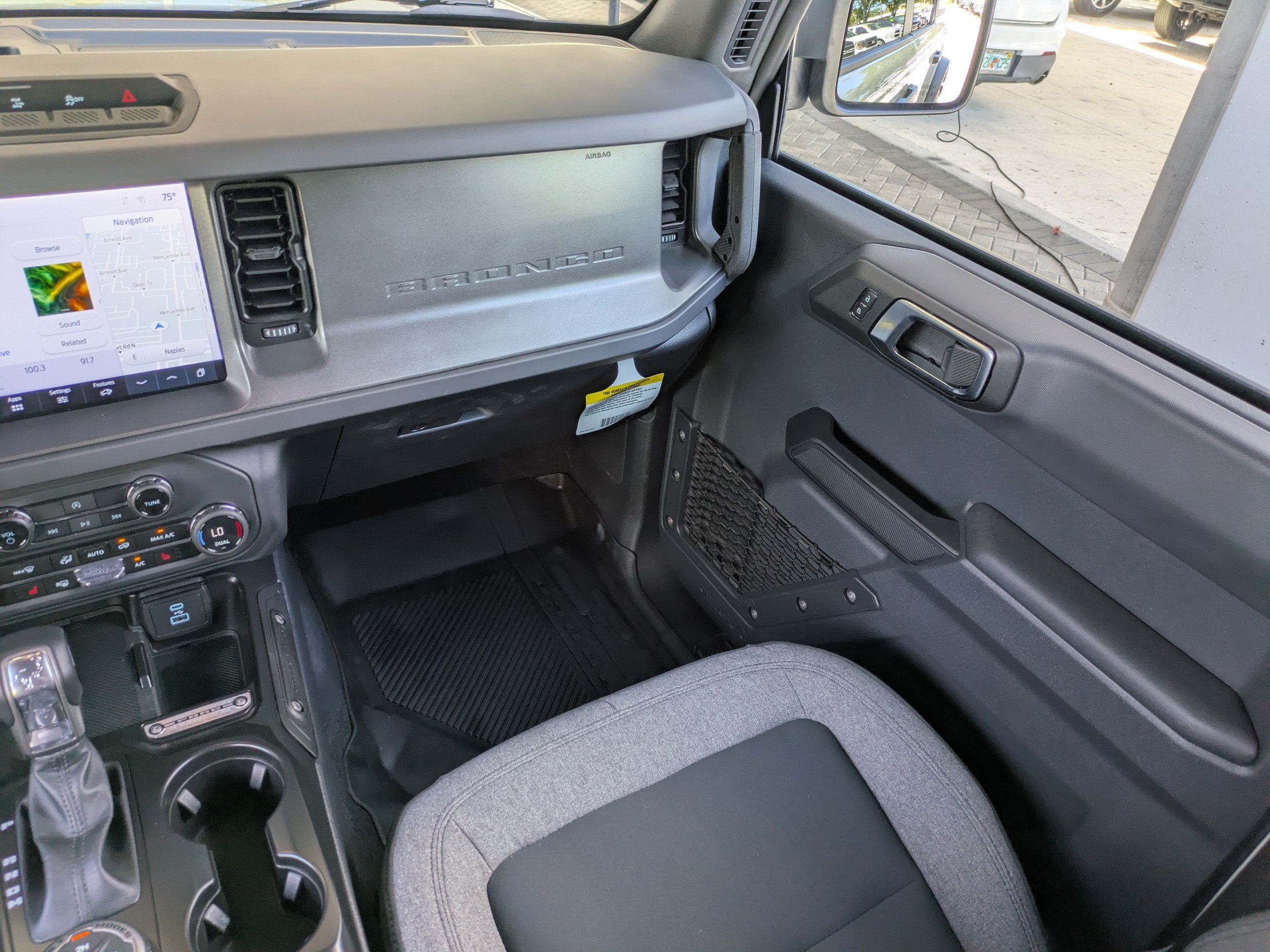 Certified 2025 Ford Bronco Big Bend AWD/4WD image 17