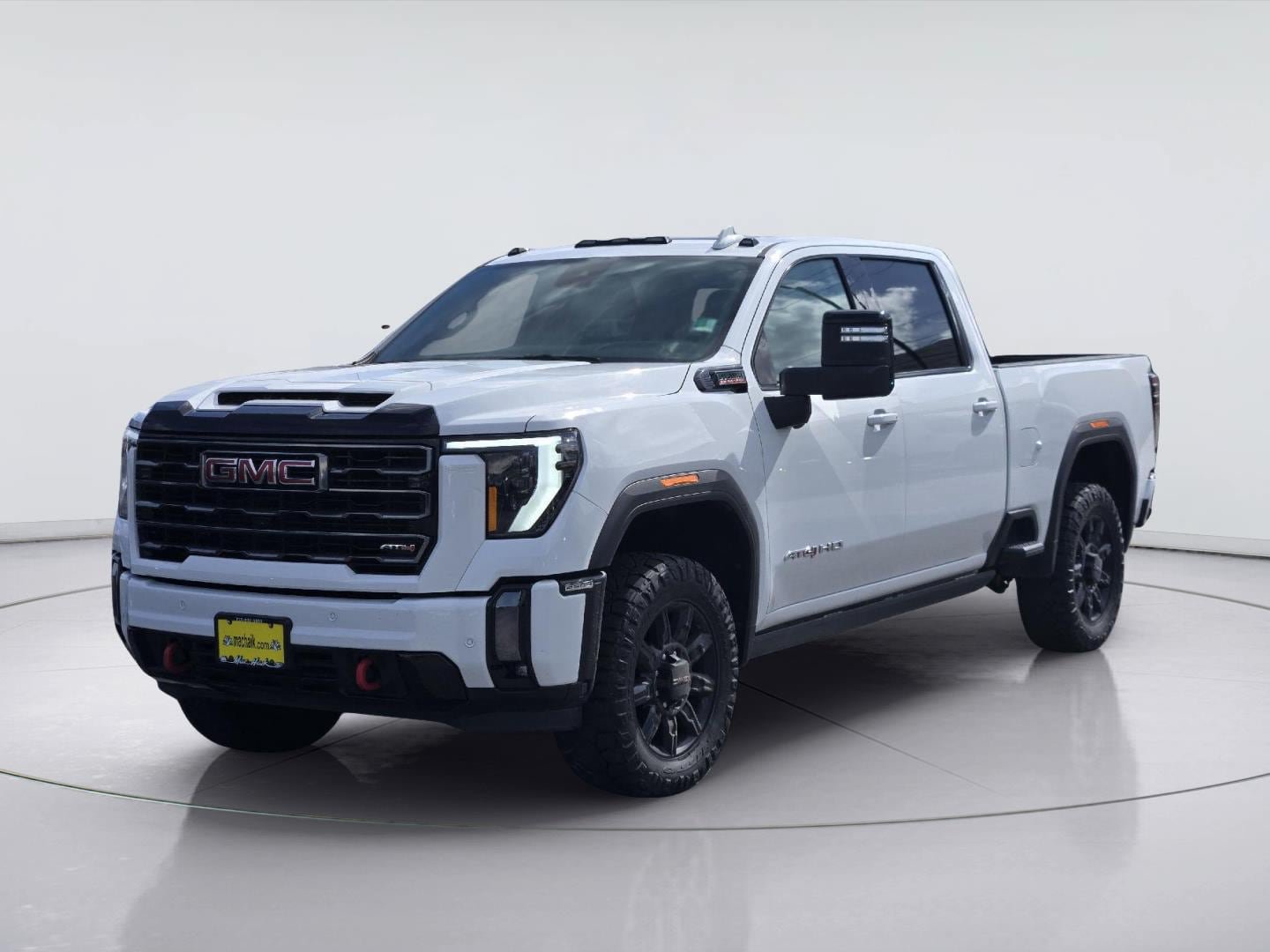 Used 2024 GMC Sierra 2500 AT4 w/ AT4 Premium Plus Package AWD/4WD image 1