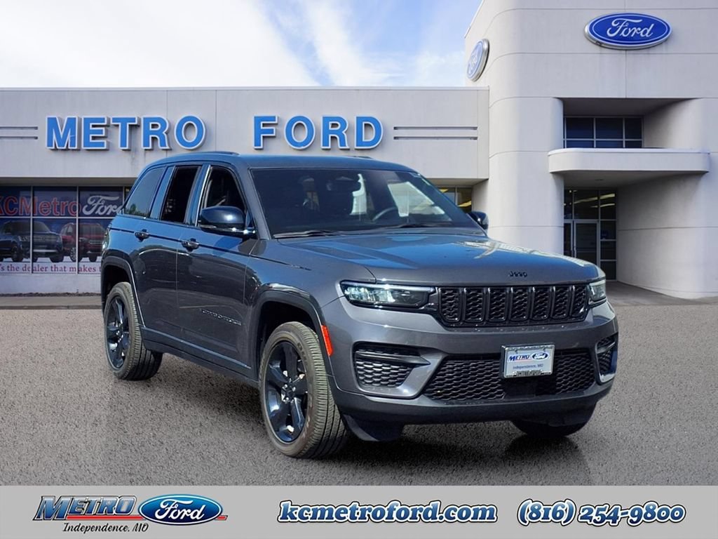 Used 2023 Jeep Grand Cherokee Altitude