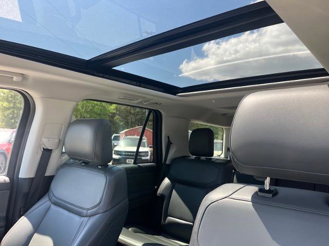 Certified 2025 Ford Expedition Active AWD/4WD image 7