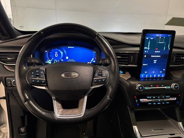 Certified 2020 Ford Explorer Platinum w/ Premium Technology Package image 5