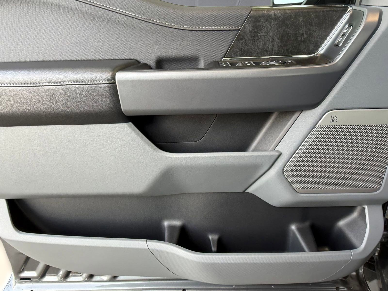 Certified 2025 Ford F150 Lightning Flash image 22