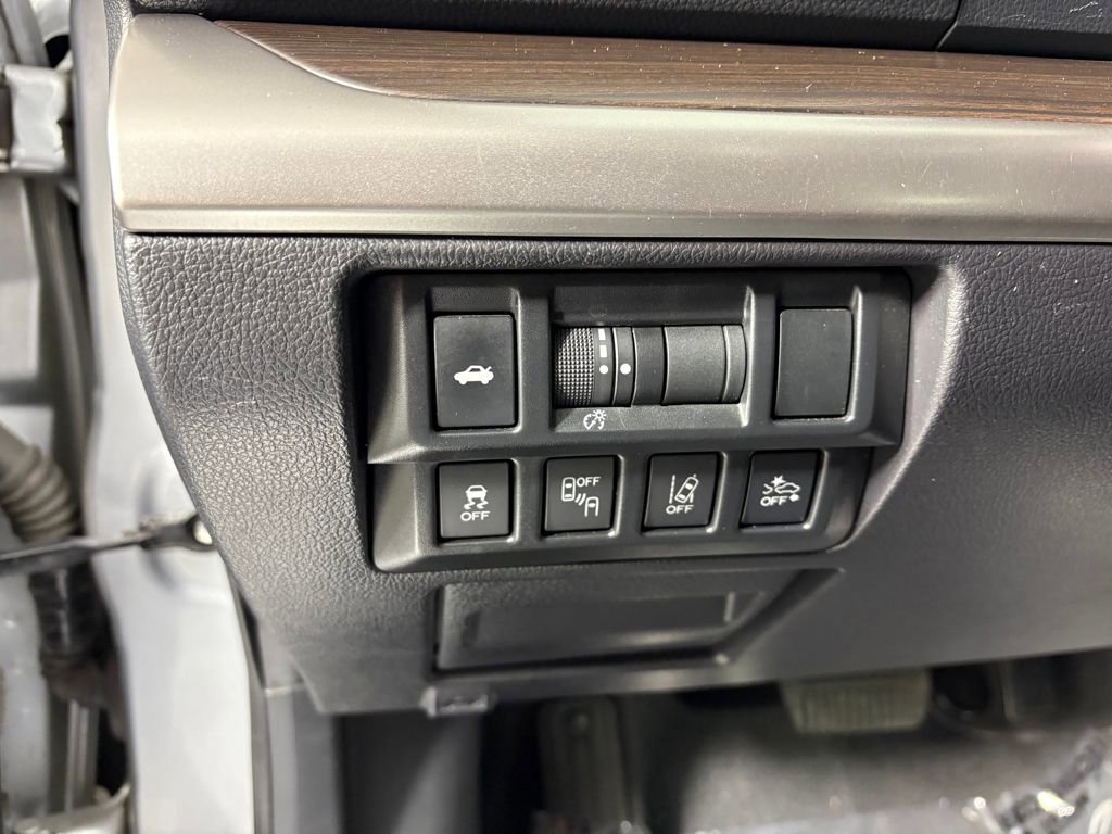 Used 2019 Subaru Legacy 3.6R Limited image 14