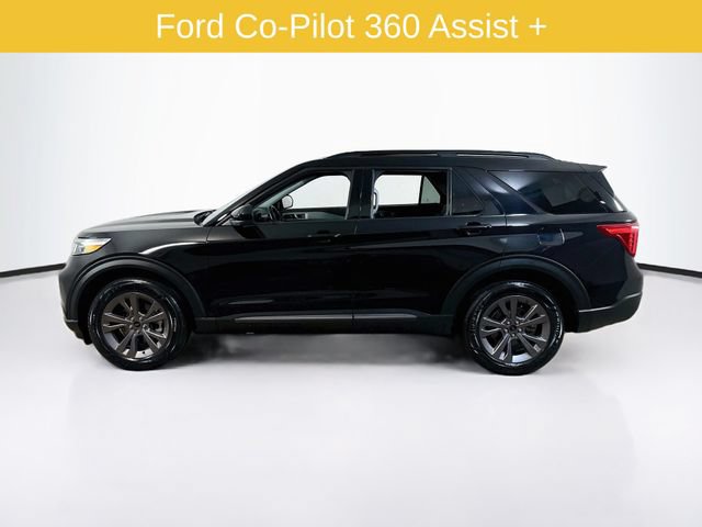 Certified 2022 Ford Explorer XLT w/ Equipment Group 202A AWD/4WD image 5