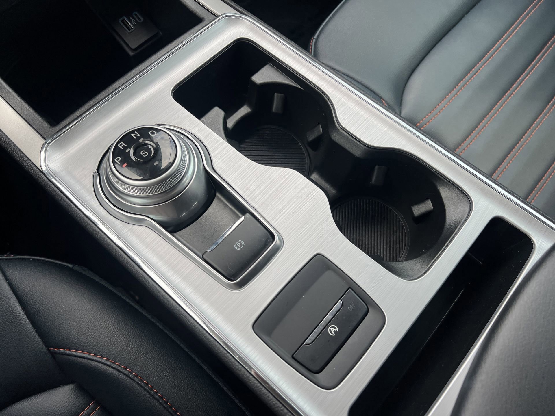 Certified 2022 Ford Edge SEL w/ Sport Appearance Package image 15