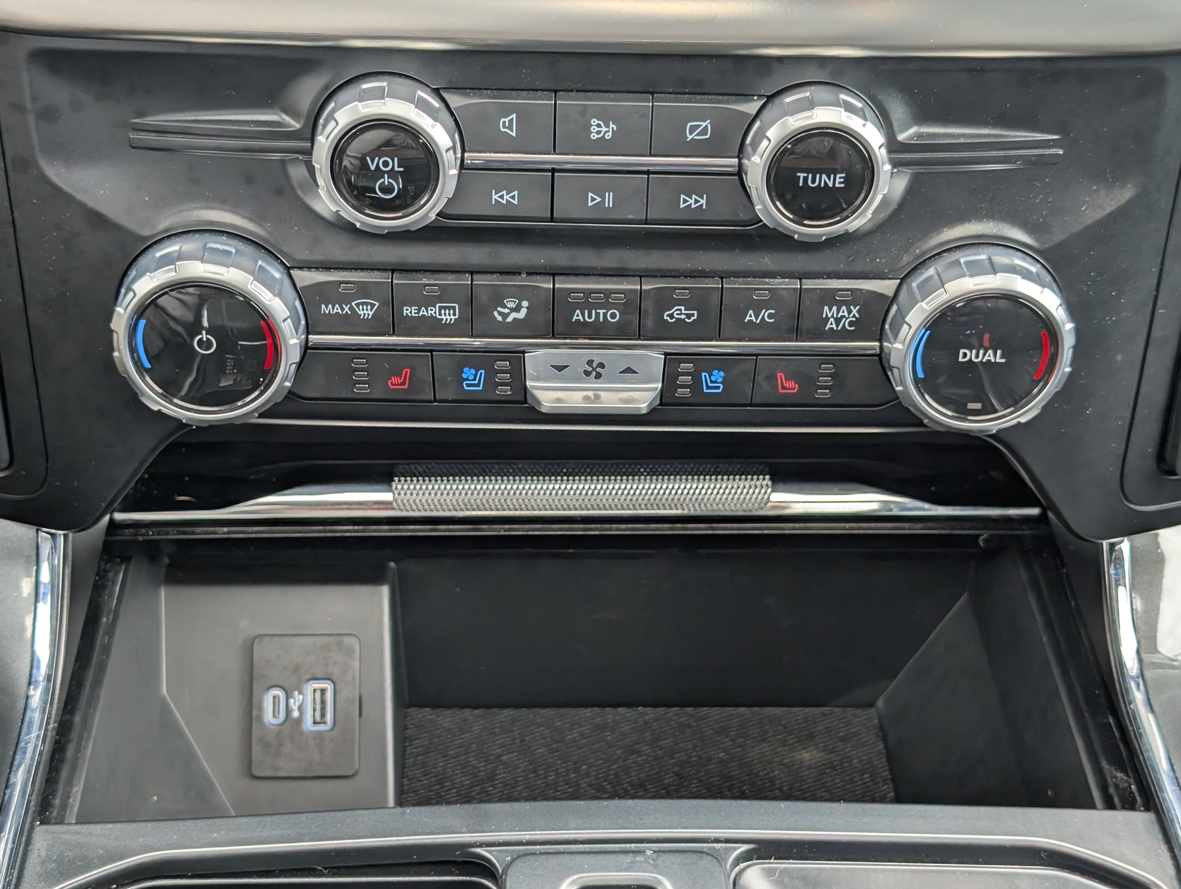 Certified 2023 Ford F150 Lariat AWD/4WD image 28