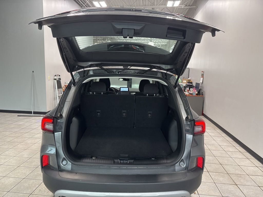 Certified 2023 Ford Escape AWD image 57