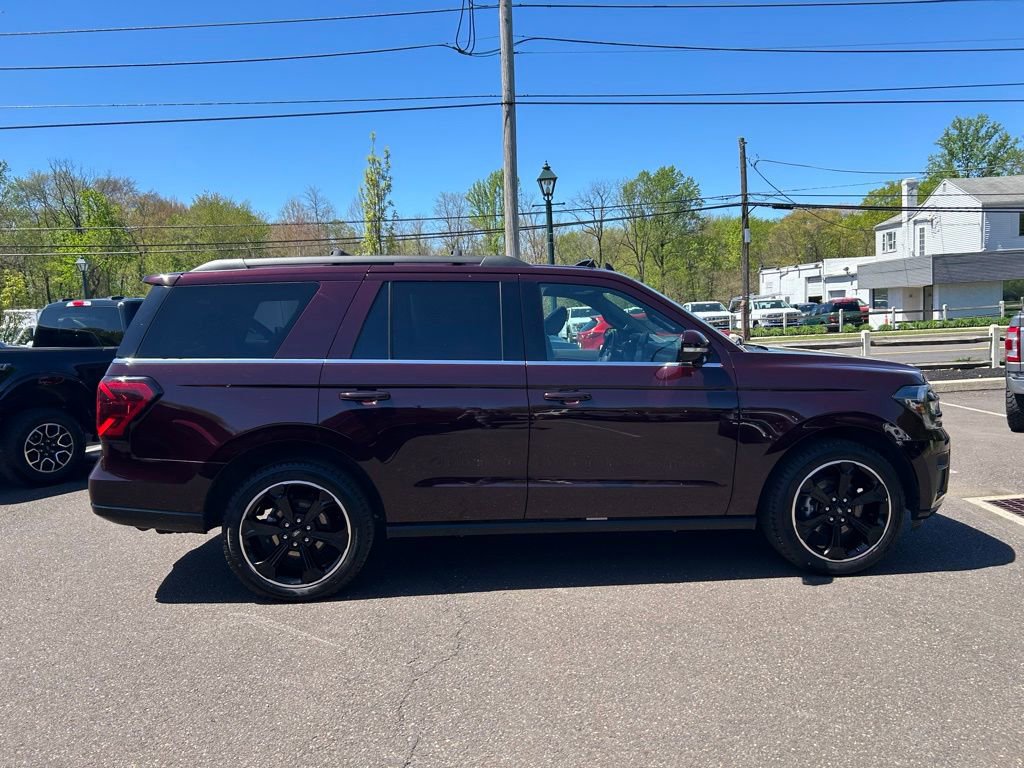 Certified 2023 Ford Expedition Limited AWD/4WD image 2