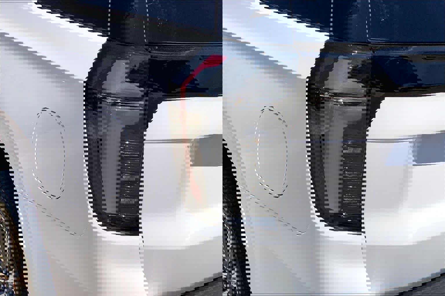 Used 2025 Chevrolet Tahoe High Country image 29