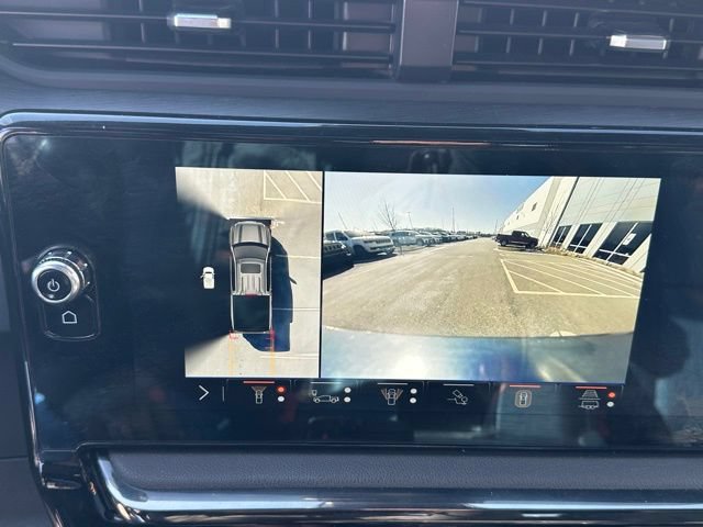 Used 2024 GMC Sierra 1500 AT4 w/ Technology Package AWD/4WD image 24