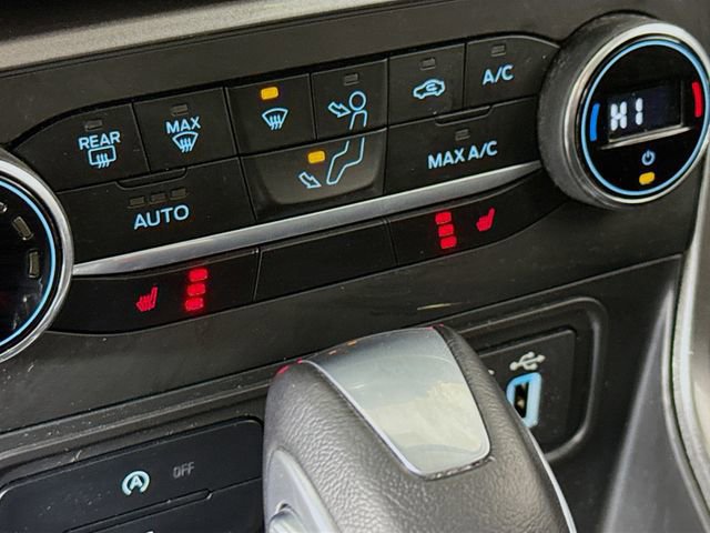 Certified 2022 Ford EcoSport SE image 19
