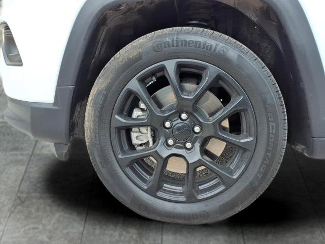 Used 2024 Jeep Compass Latitude w/ Convenience Group AWD/4WD image 10