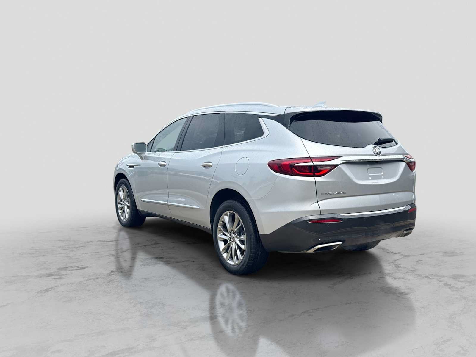Used 2020 Buick Enclave Premium w/ Sun and Sites Package FWD image 4