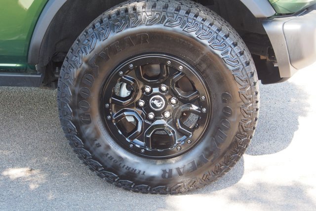 Certified 2025 Ford Bronco Badlands AWD/4WD image 9