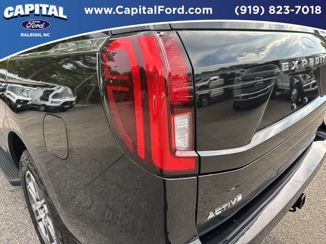 Certified 2025 Ford Expedition Active AWD/4WD image 15