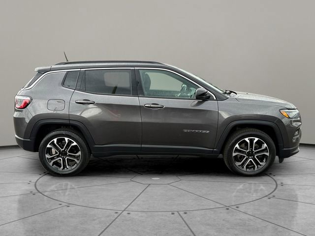 Used 2023 Jeep Compass Limited AWD/4WD image 13