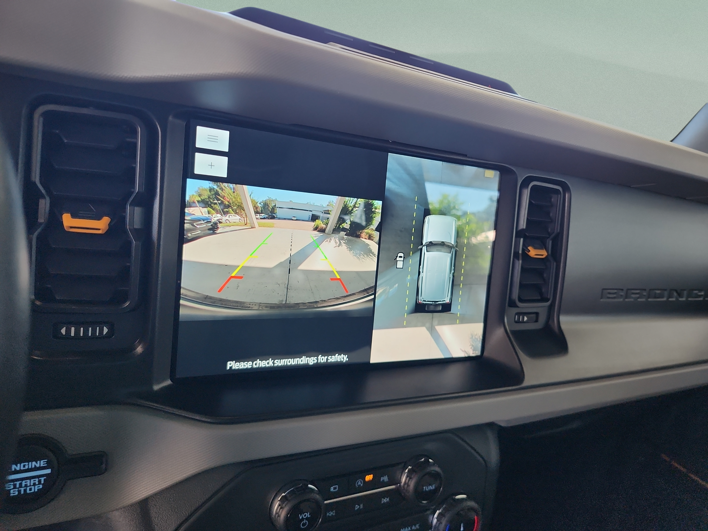 Certified 2022 Ford Bronco Badlands AWD/4WD image 24