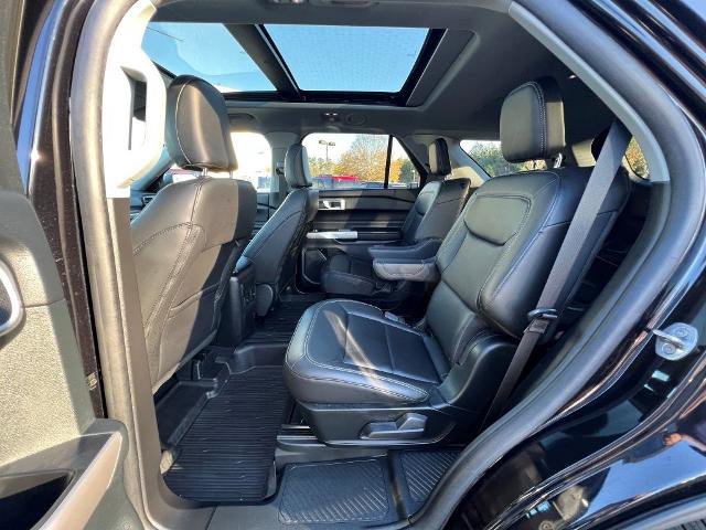 Certified 2023 Ford Explorer XLT w/ Equipment Group 202A image 6
