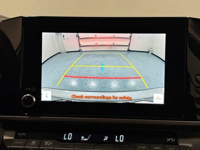 Used 2025 Toyota Camry LE FWD image 28