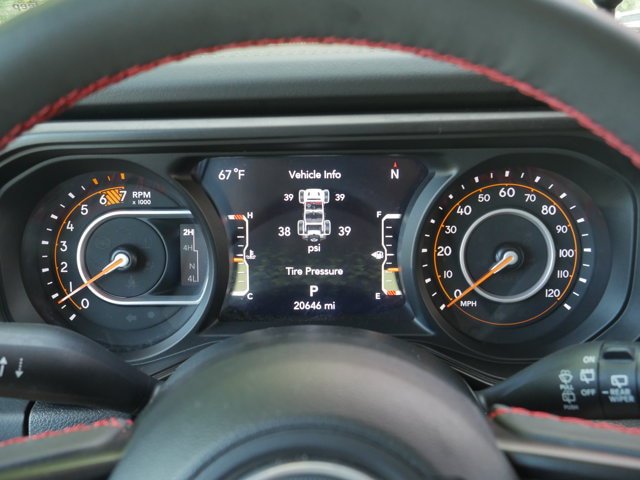 Used 2024 Jeep Wrangler Rubicon w/ Technology Group AWD/4WD image 7