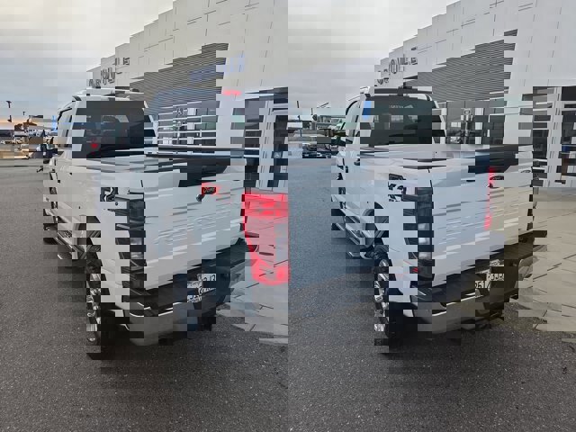 Certified 2022 Ford F250 XL w/ STX Appearance Package image 3