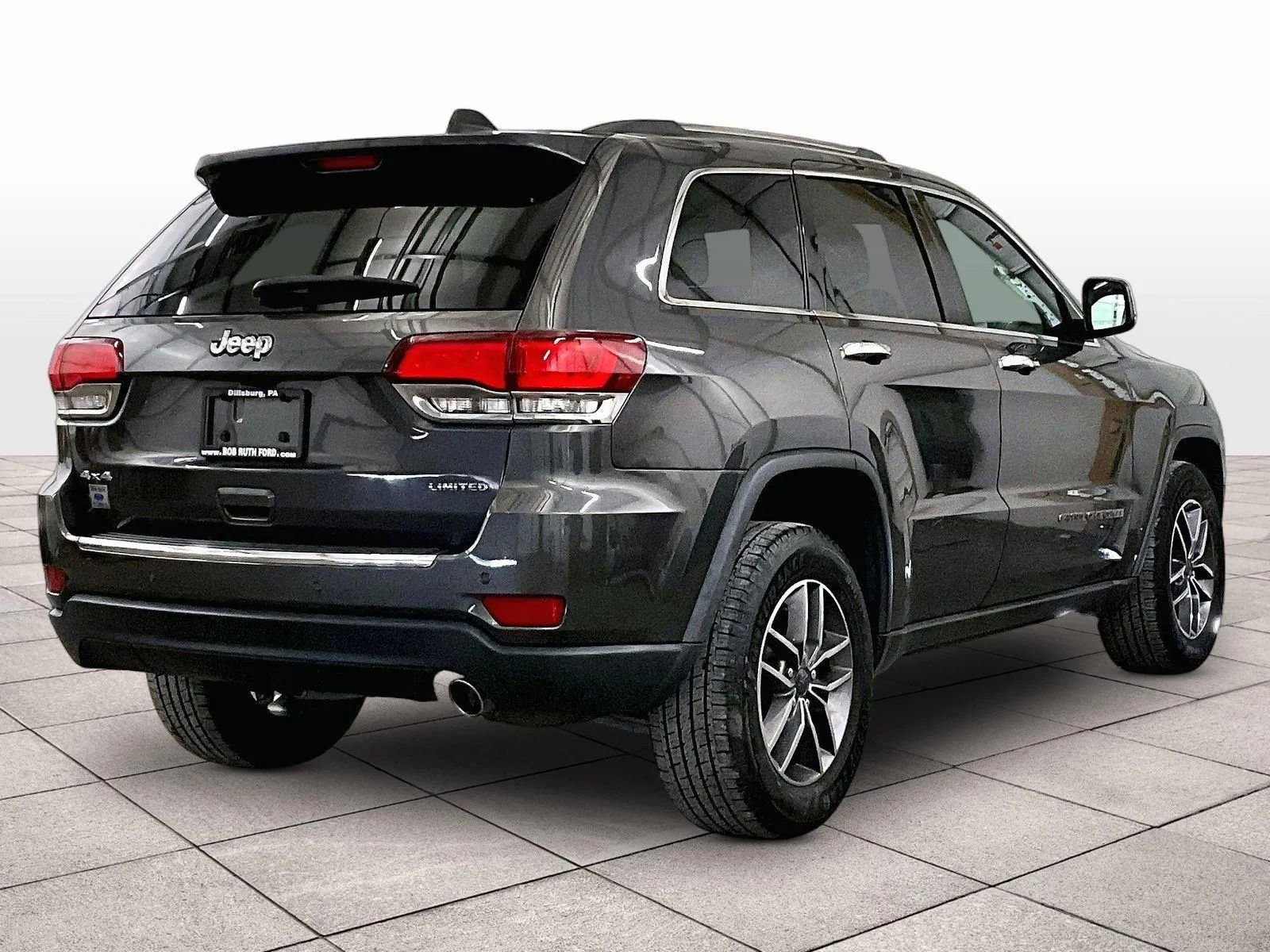 Used 2020 Jeep Grand Cherokee Limited AWD/4WD image 11