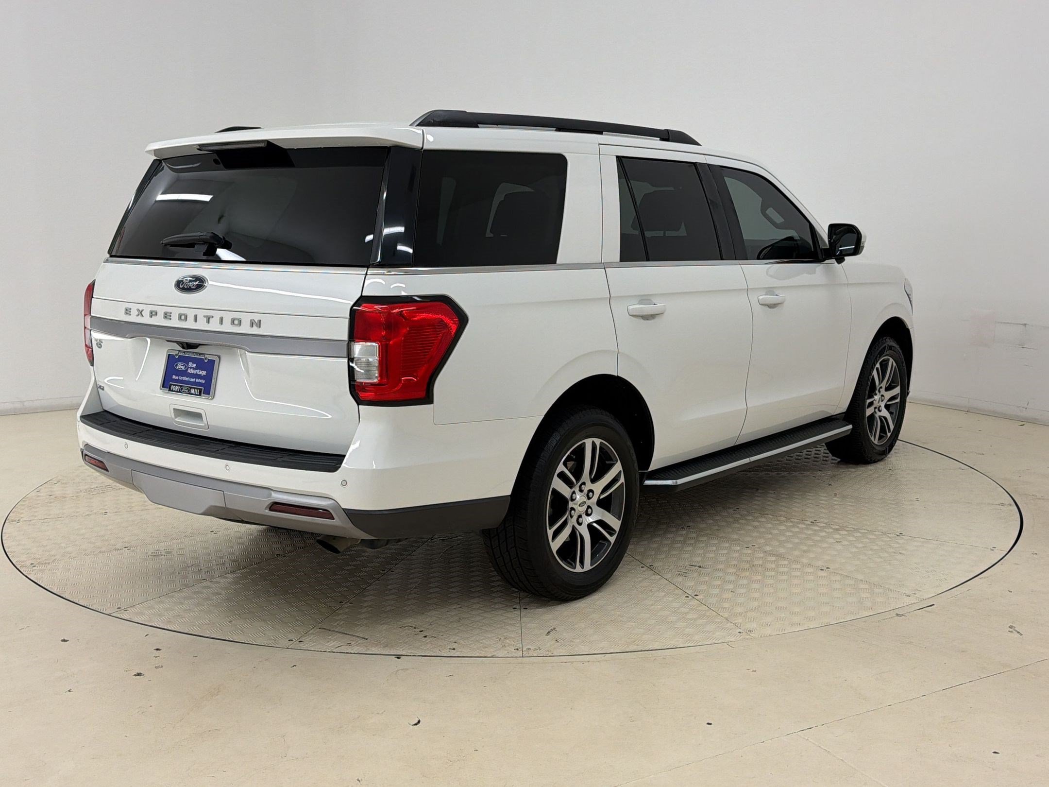 Certified 2022 Ford Expedition XLT AWD/4WD image 9