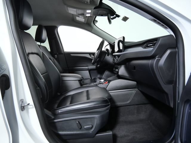 Certified 2024 Ford Escape Platinum AWD/4WD image 11