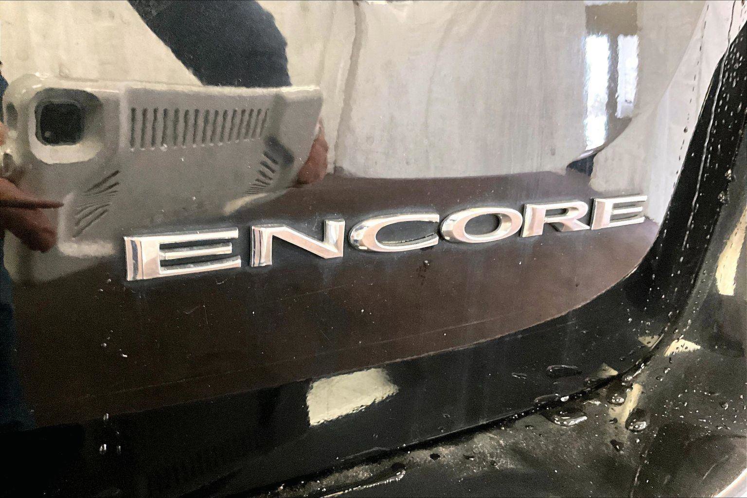 Used 2020 Buick Encore Preferred image 13