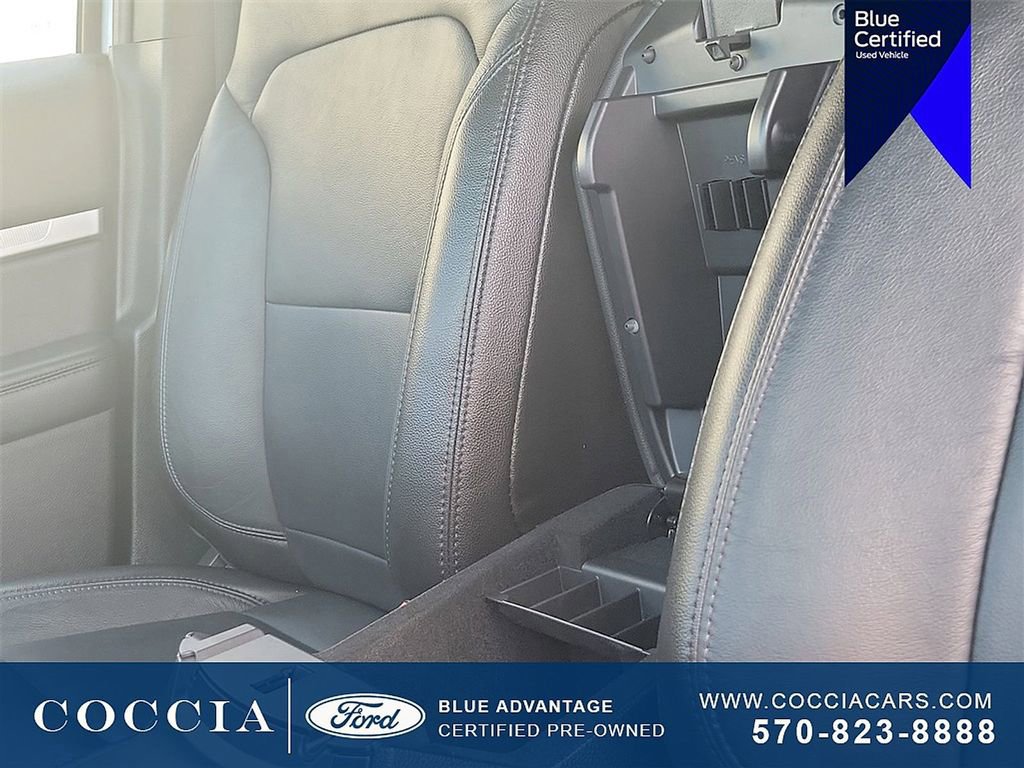 Certified 2016 Ford Explorer XLT w/ Equipment Group 202A image 22