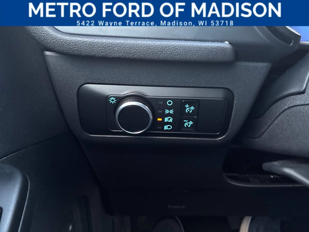 Certified 2025 Ford Escape ST-Line AWD/4WD image 29