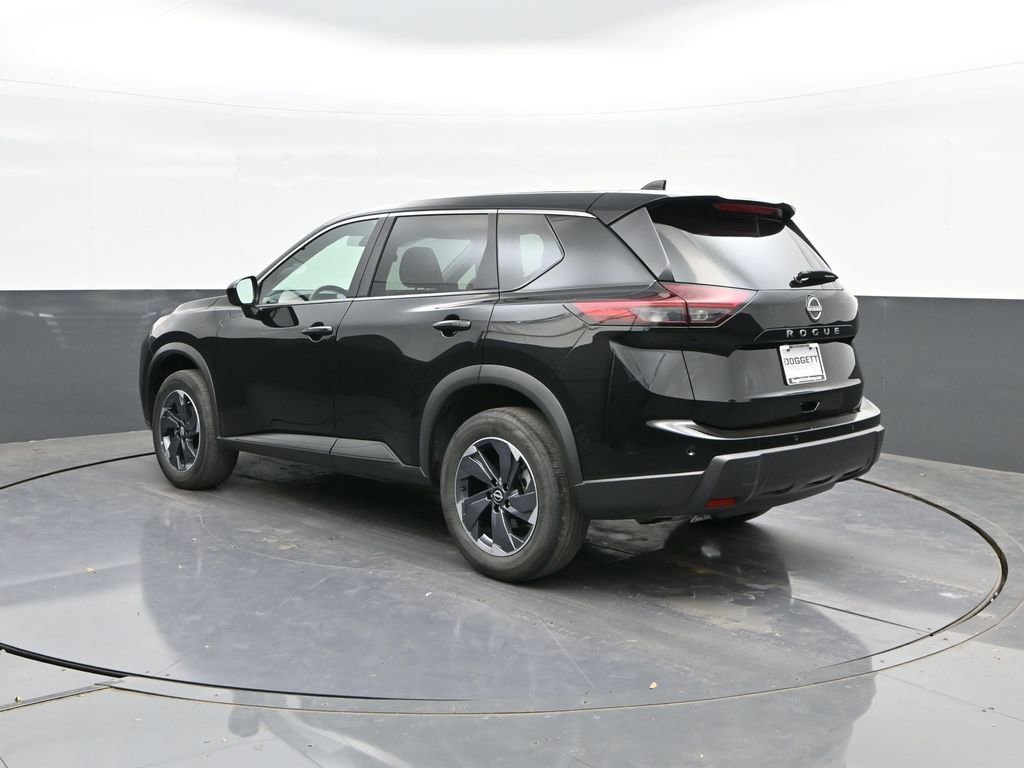 Used 2025 Nissan Rogue SV image 5