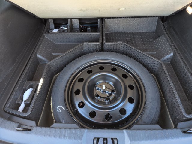 Certified 2024 Ford Edge Titanium w/ Equipment Group 301A AWD/4WD image 23