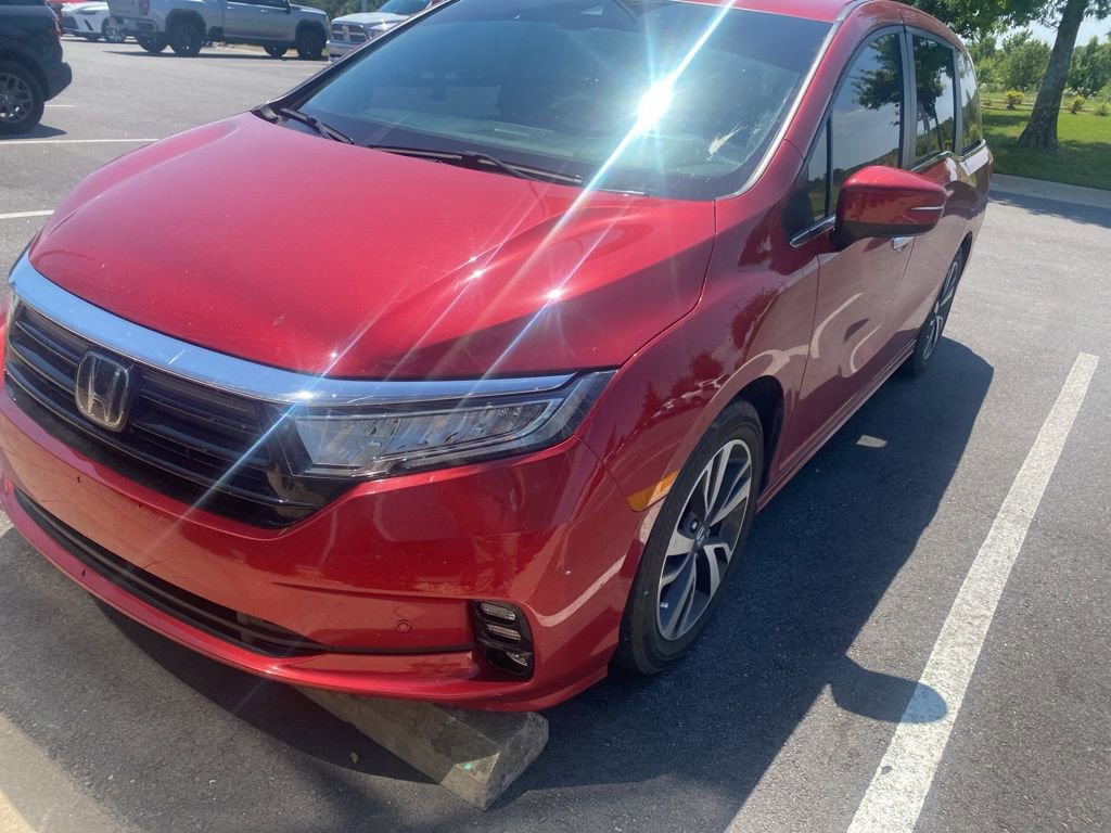 Used 2024 Honda Odyssey Touring image 2