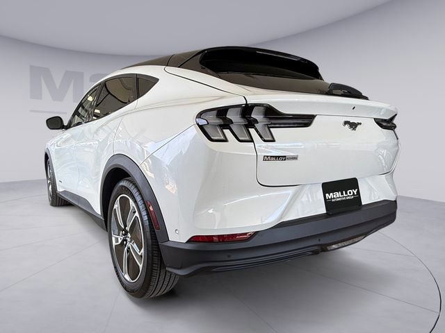 Certified 2022 Ford Mustang Mach-E Select w/ Comfort/Technology Package image 3