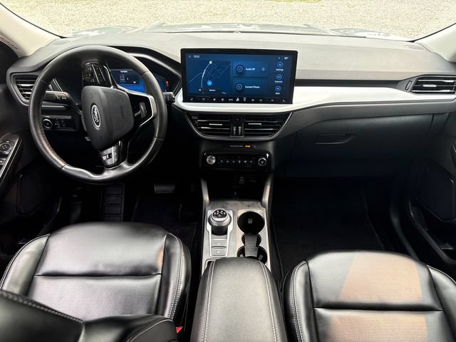 Certified 2024 Ford Escape Platinum AWD/4WD image 19